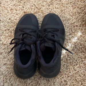 Nike Kyrie basketball shoes size 1.5Y